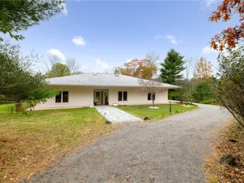 Property at 3 Scr Lane, Perinton, NY 14564