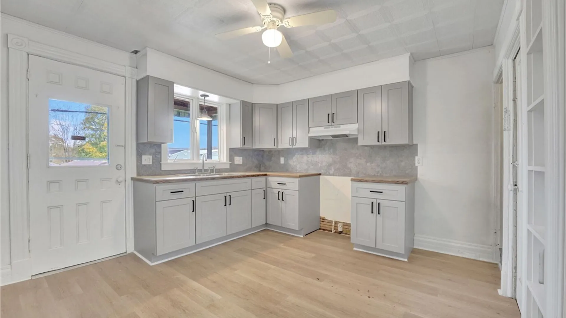 Property at 56 Williams Street, Bradford City, PA 16701 27