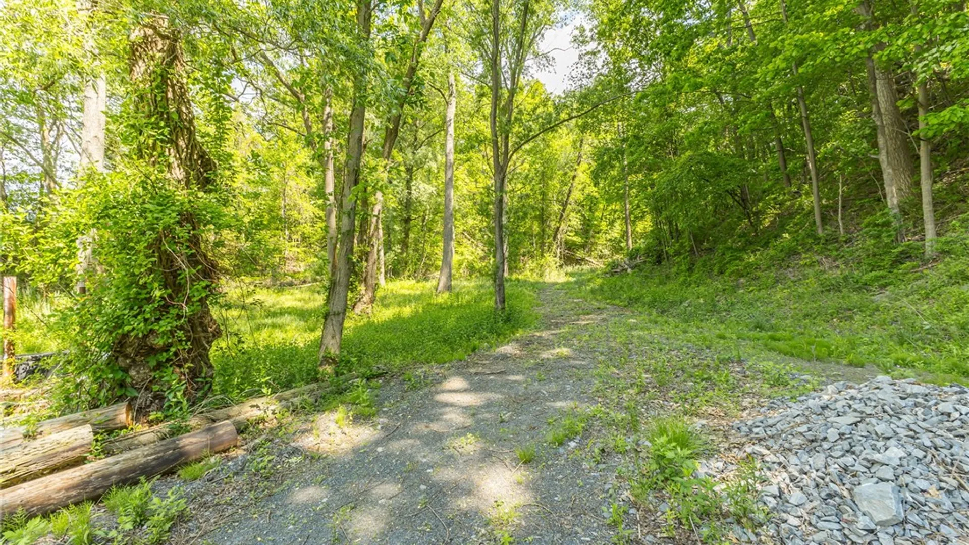 Property at 70 Avalon Trail, Penfield, NY 14580 28