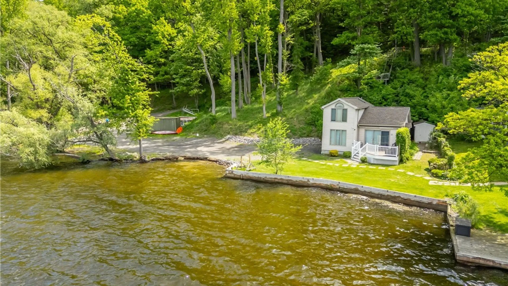 Property at 70 Avalon Trail, Penfield, NY 14580 36