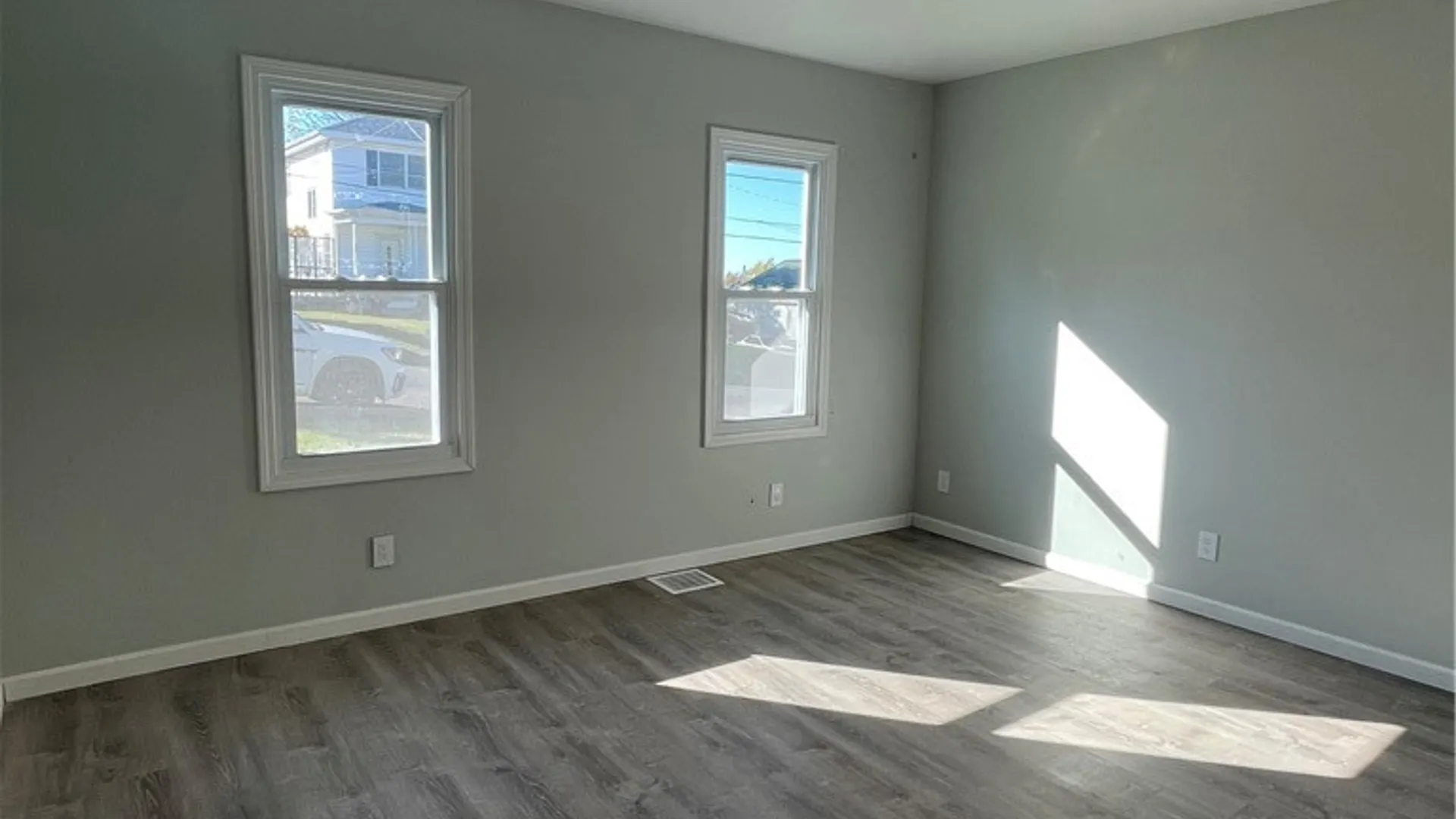Property at 285 W 8th Street, Oswego, NY 13126 5