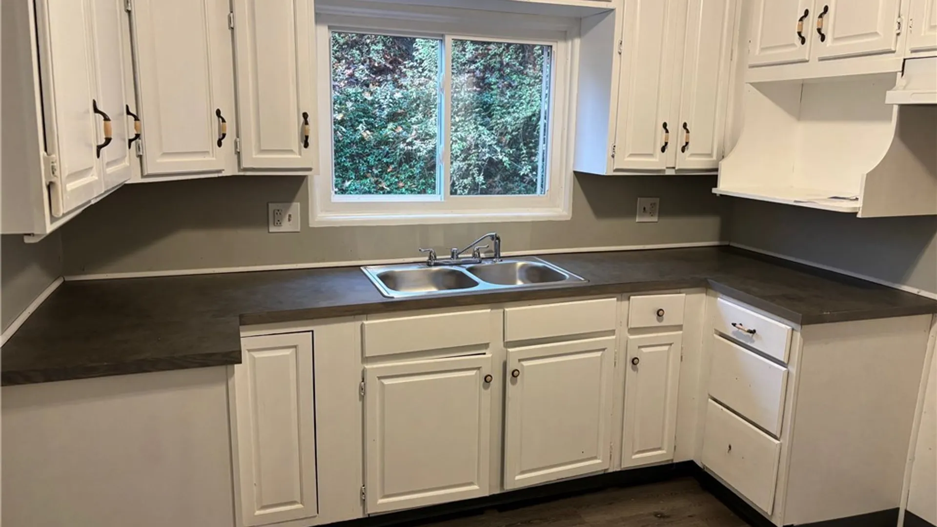 Property at 120 Scottholm Terrace, Syracuse, NY 13224 3