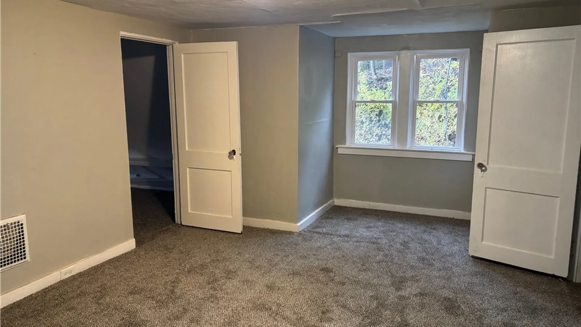Property at 120 Scottholm Terrace, Syracuse, NY 13224 21