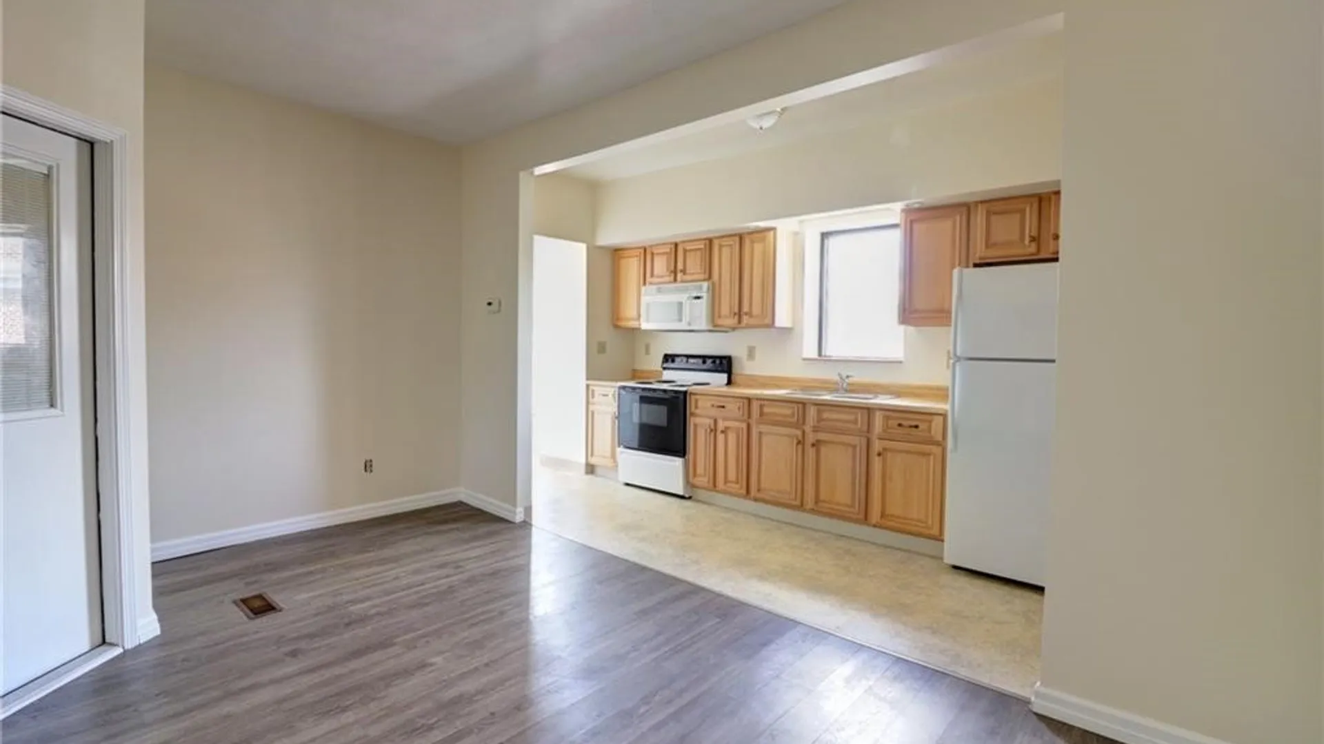 Property at 14 E Main Street, Waterloo, NY 13165 24