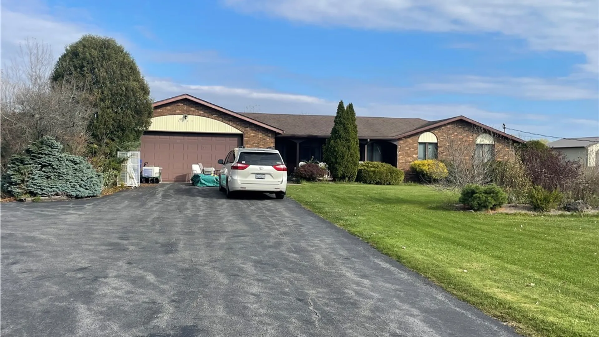 Property at 6721 Aiken Road, Pendleton, NY 14094 3