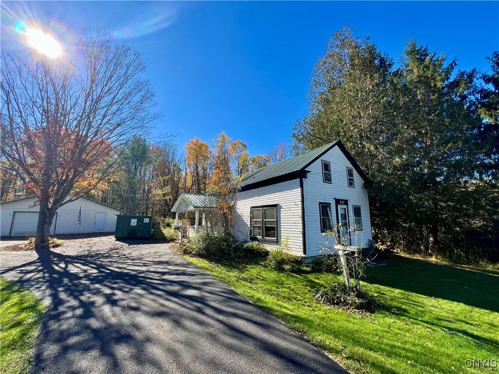 Property at 4013 State Route 104, New Haven, NY 13114