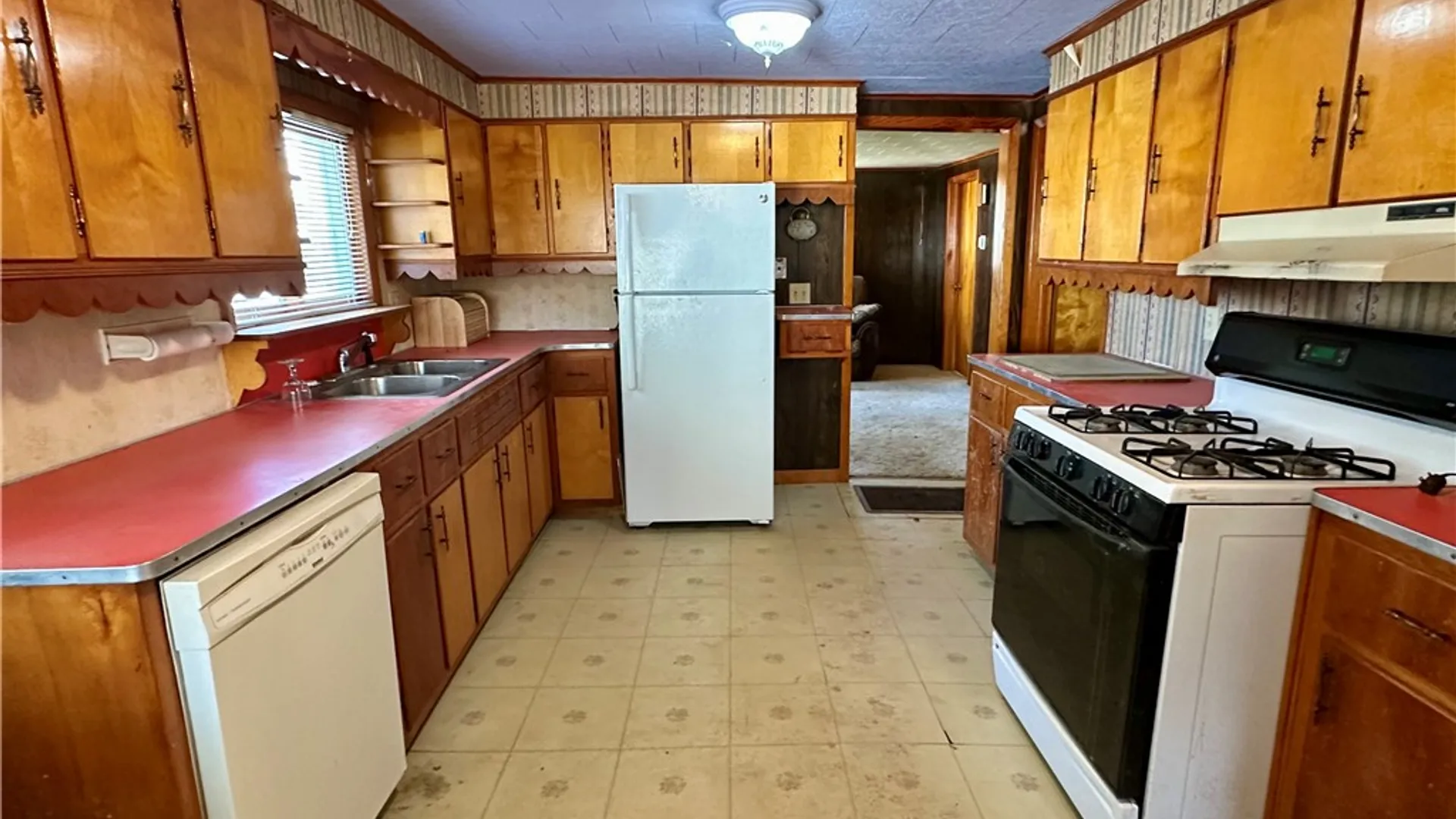Property at 246 S Marvin Street, Smethport Boro, PA 16749 9