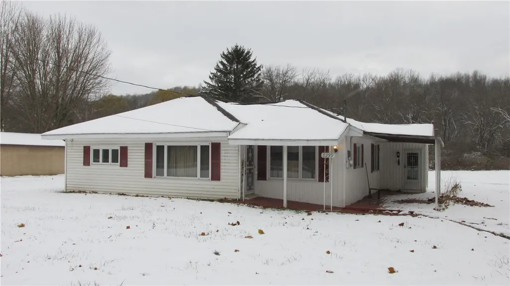 Property at 8299 State Street Road, Mentz, NY 13140