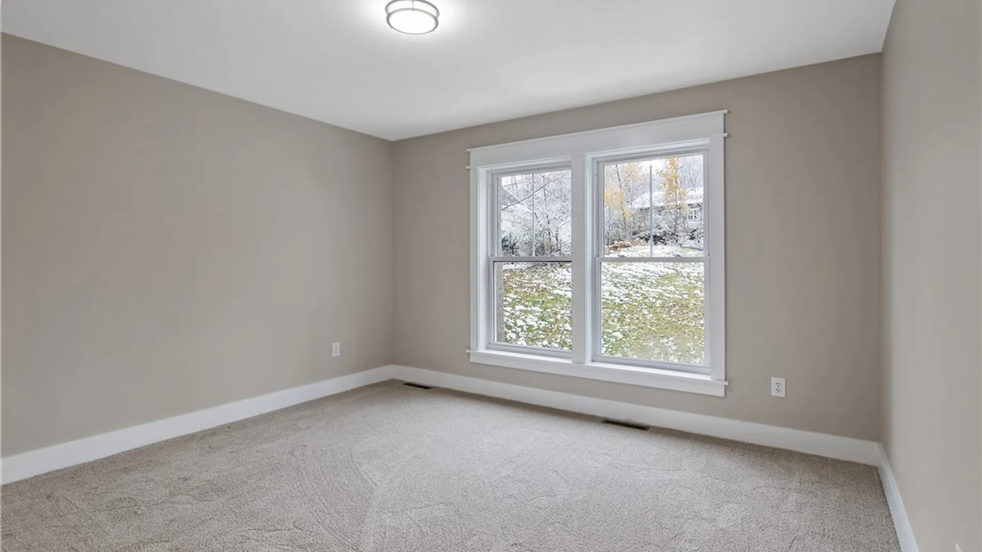 Property at 112 Topaz Trail, Camillus, NY 13219 34