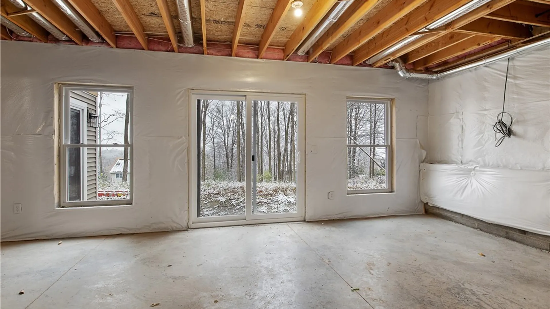 Property at 112 Topaz Trail, Camillus, NY 13219 38