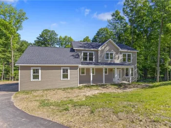 Property at 112 Topaz Trail, Camillus, NY 13219