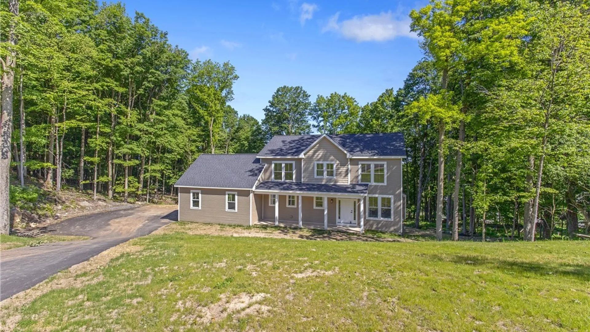 Property at 112 Topaz Trail, Camillus, NY 13219 43