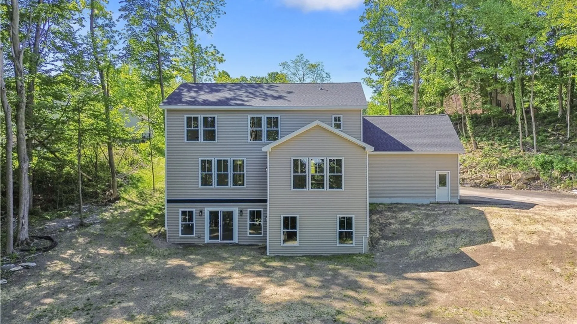 Property at 112 Topaz Trail, Camillus, NY 13219 44
