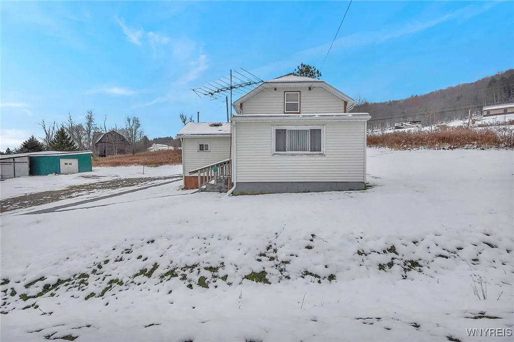 Property at 944 Coyle Road, Bolivar, NY 14715
