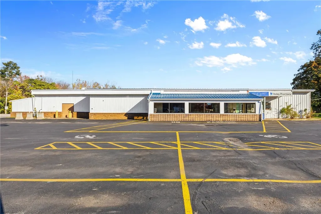 Property at 3 Geddes Street, Murray, NY 14470