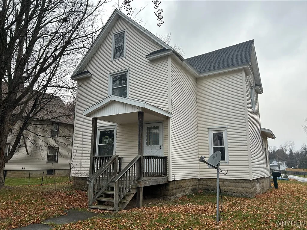 Property at 11 Genesee Street, Perry, NY 14530