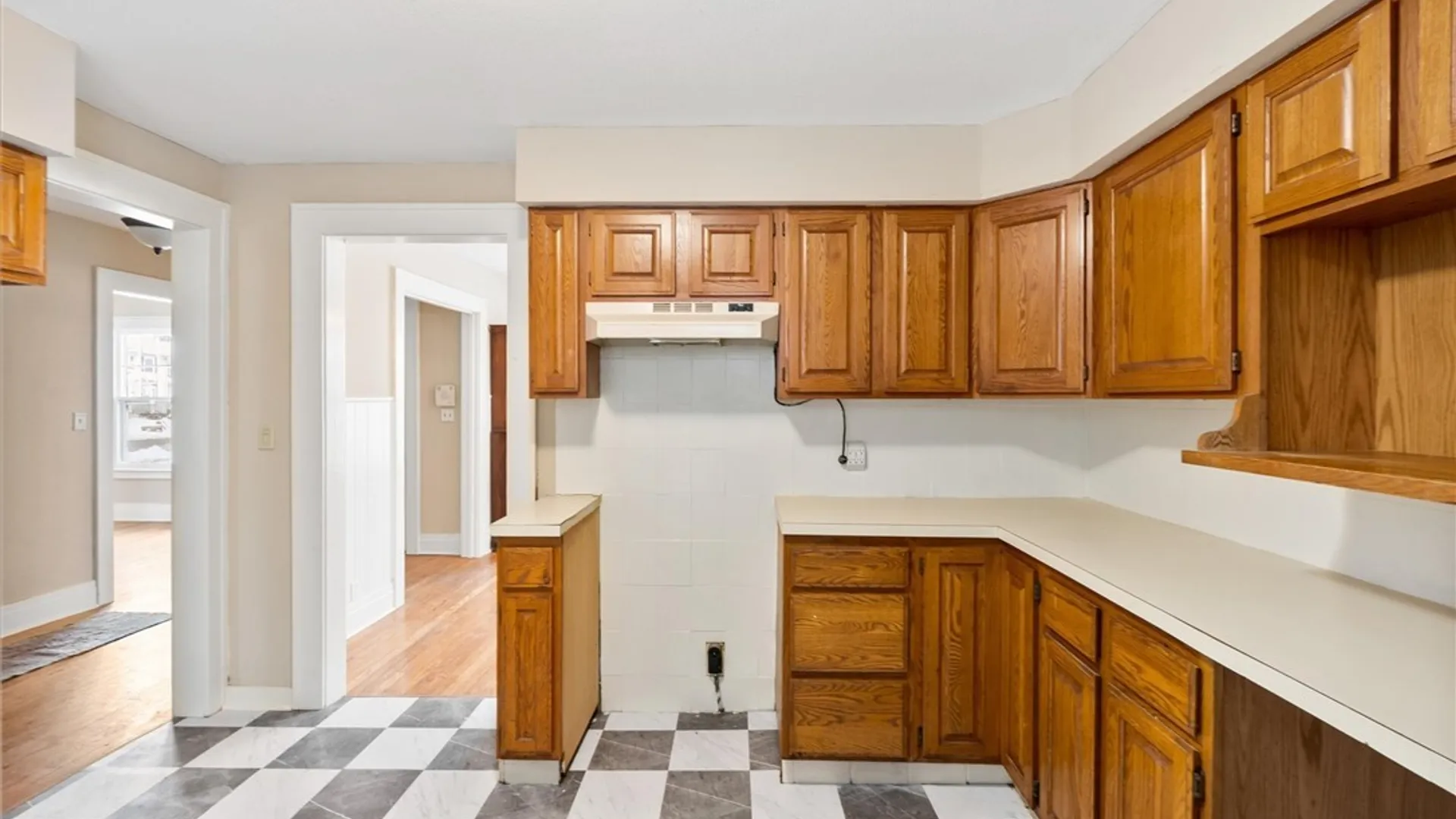 Property at 313 Strathmore Drive, Syracuse, NY 13207 22