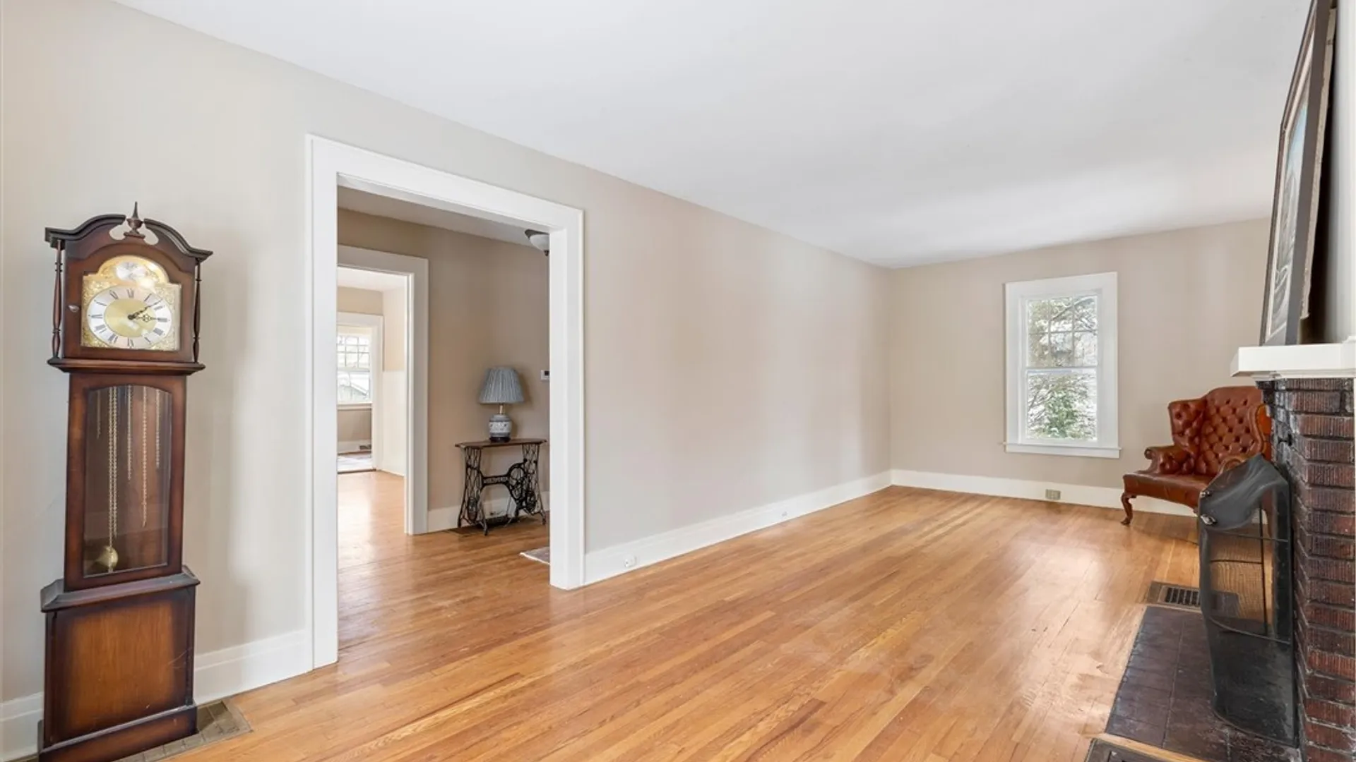 Property at 313 Strathmore Drive, Syracuse, NY 13207 9