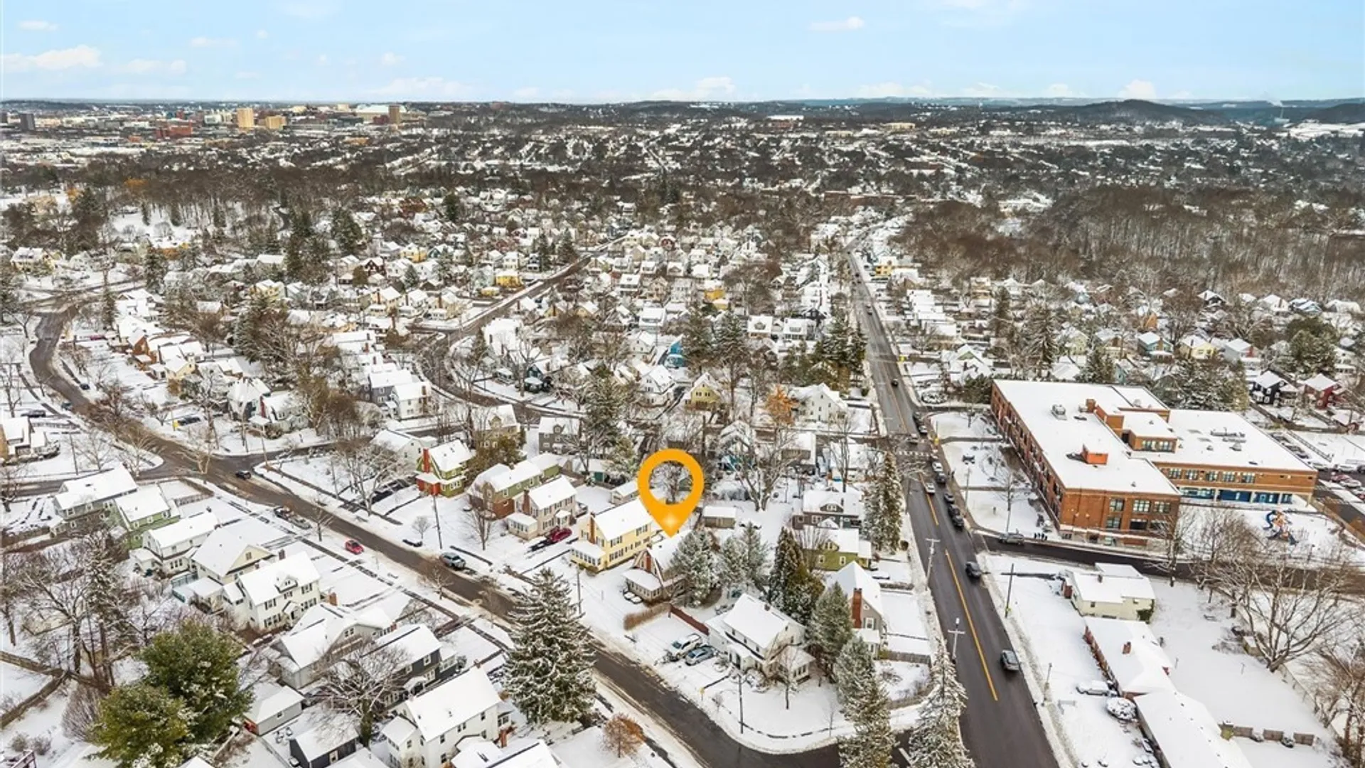 Property at 313 Strathmore Drive, Syracuse, NY 13207 40