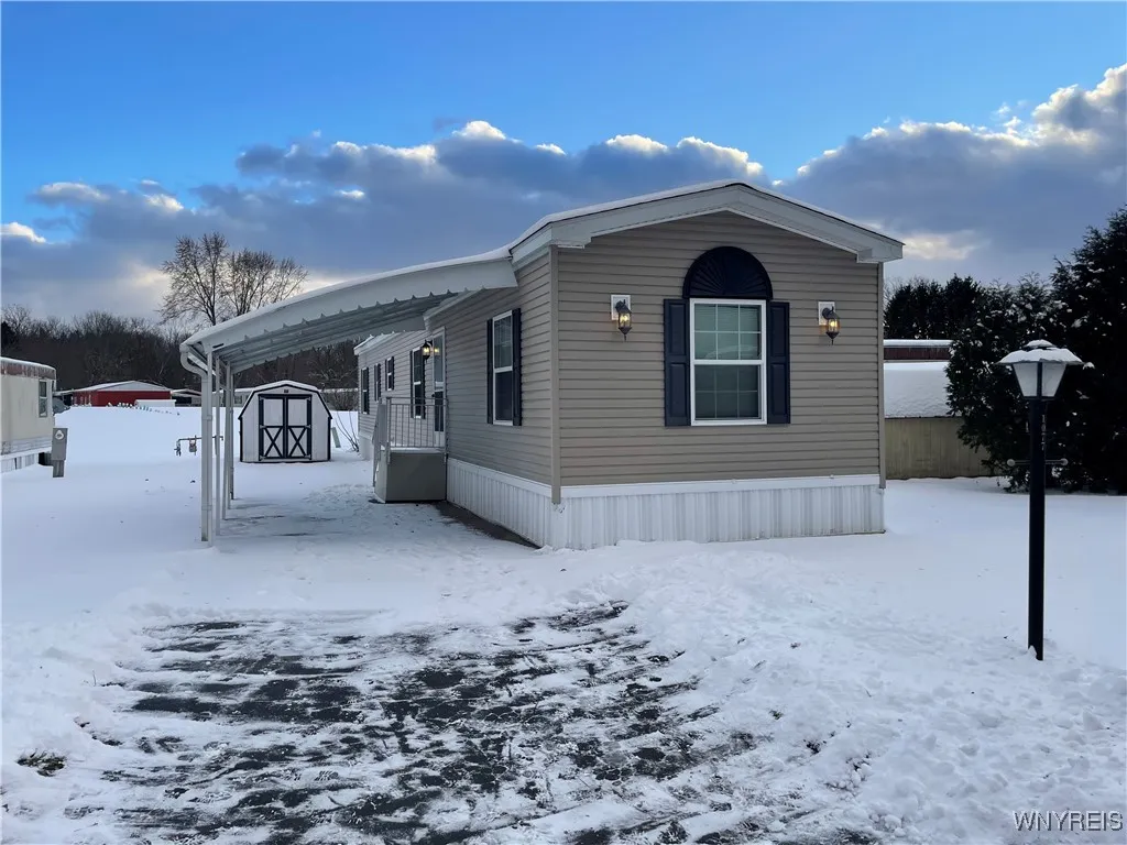 Property at 1077 Wish circle, Marilla, NY 14052