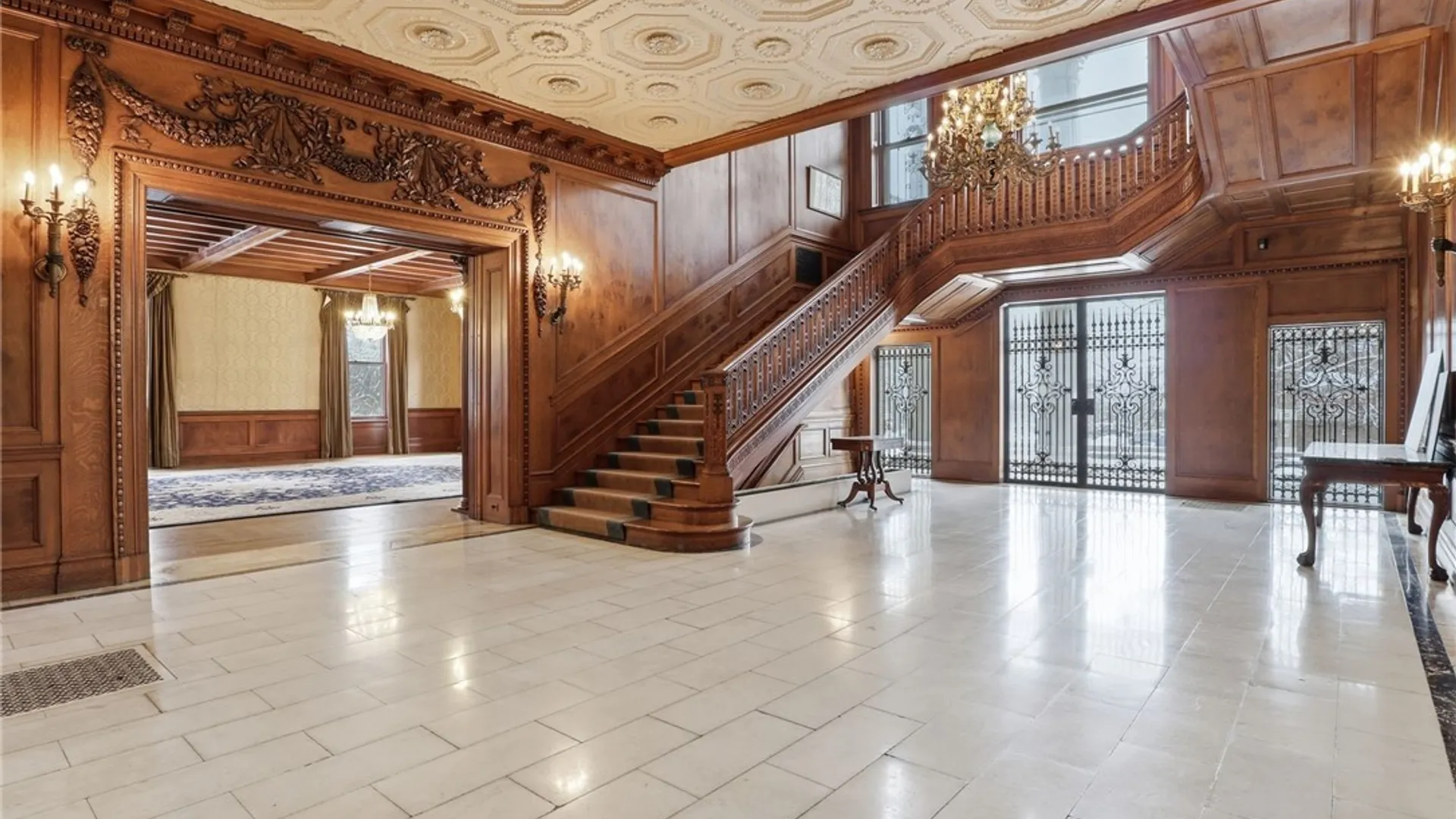 Property at 672 Delaware Avenue, Buffalo, NY 14209 6