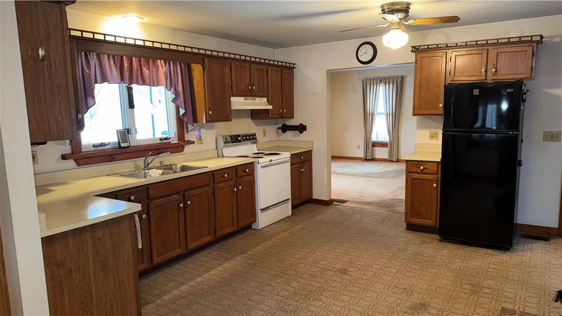 Property at 6242 Knowlesville Road, Alabama, NY 14125 5