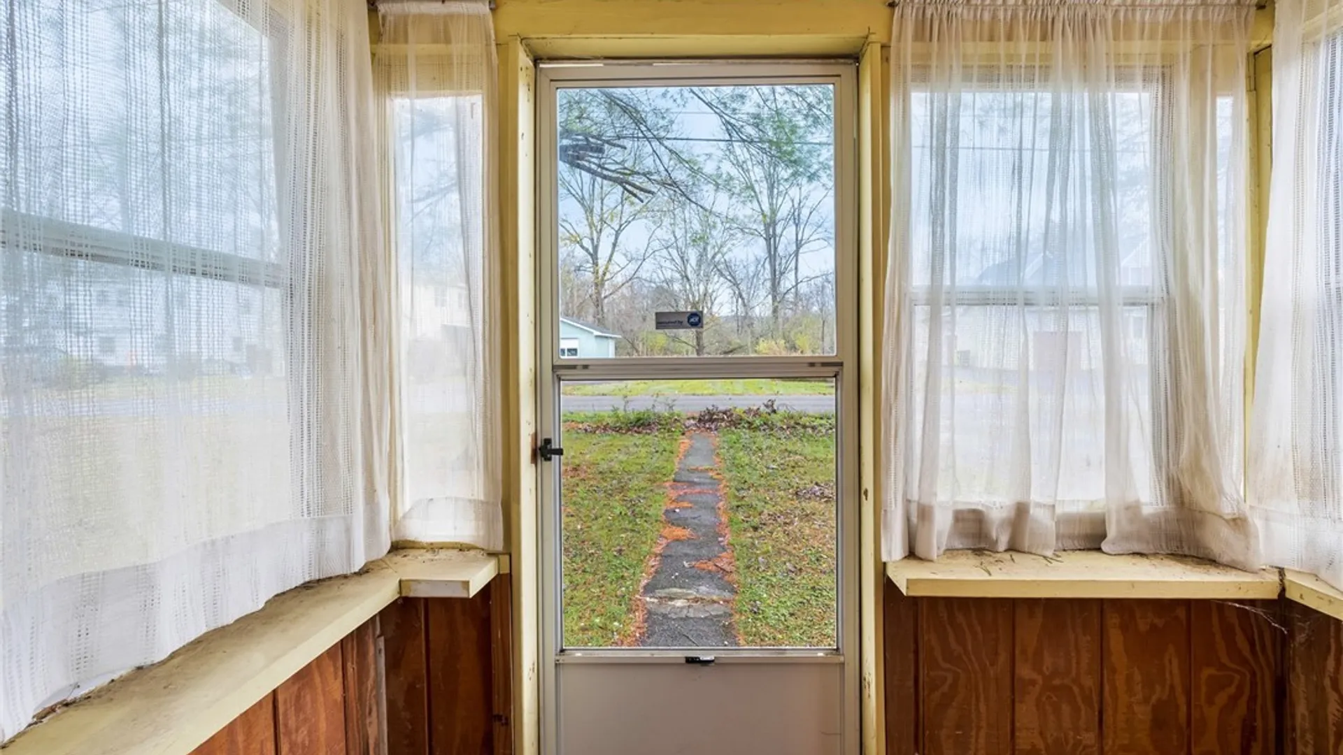 Property at 404 W Roswell Avenue, Onondaga, NY 13120 5