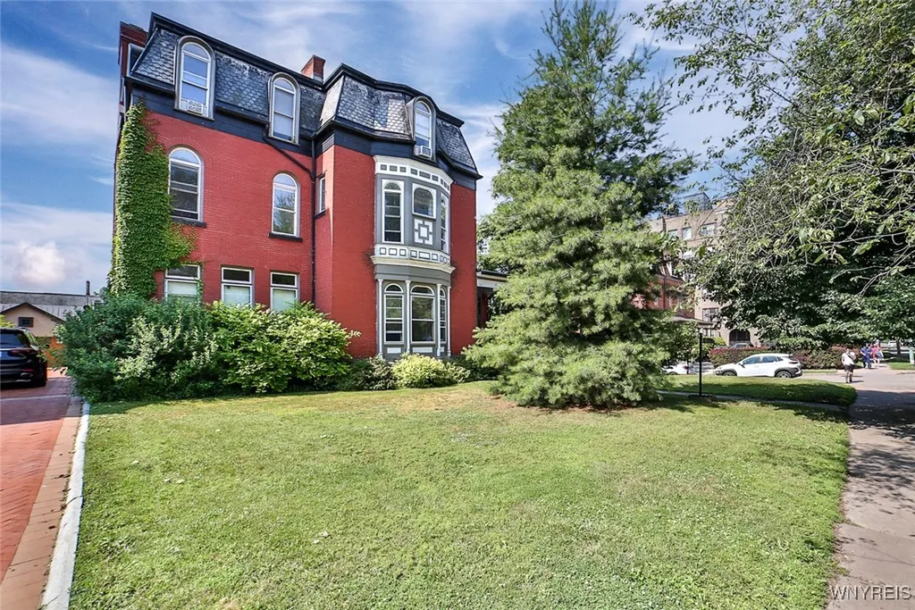Property at 176 North Street, Buffalo, NY 14201