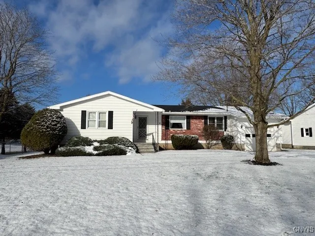 Property at 109 Fairway Lane, Sherrill, NY 13461