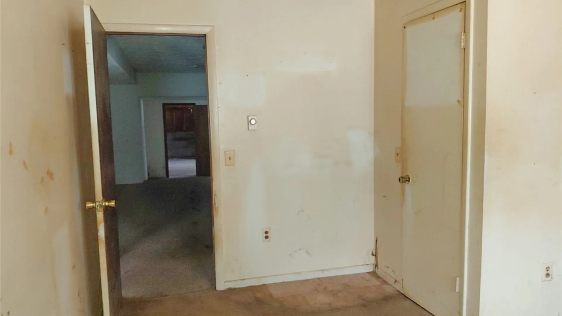 Property at 98 Ennis Avenue, Schroeppel, NY 13132 24