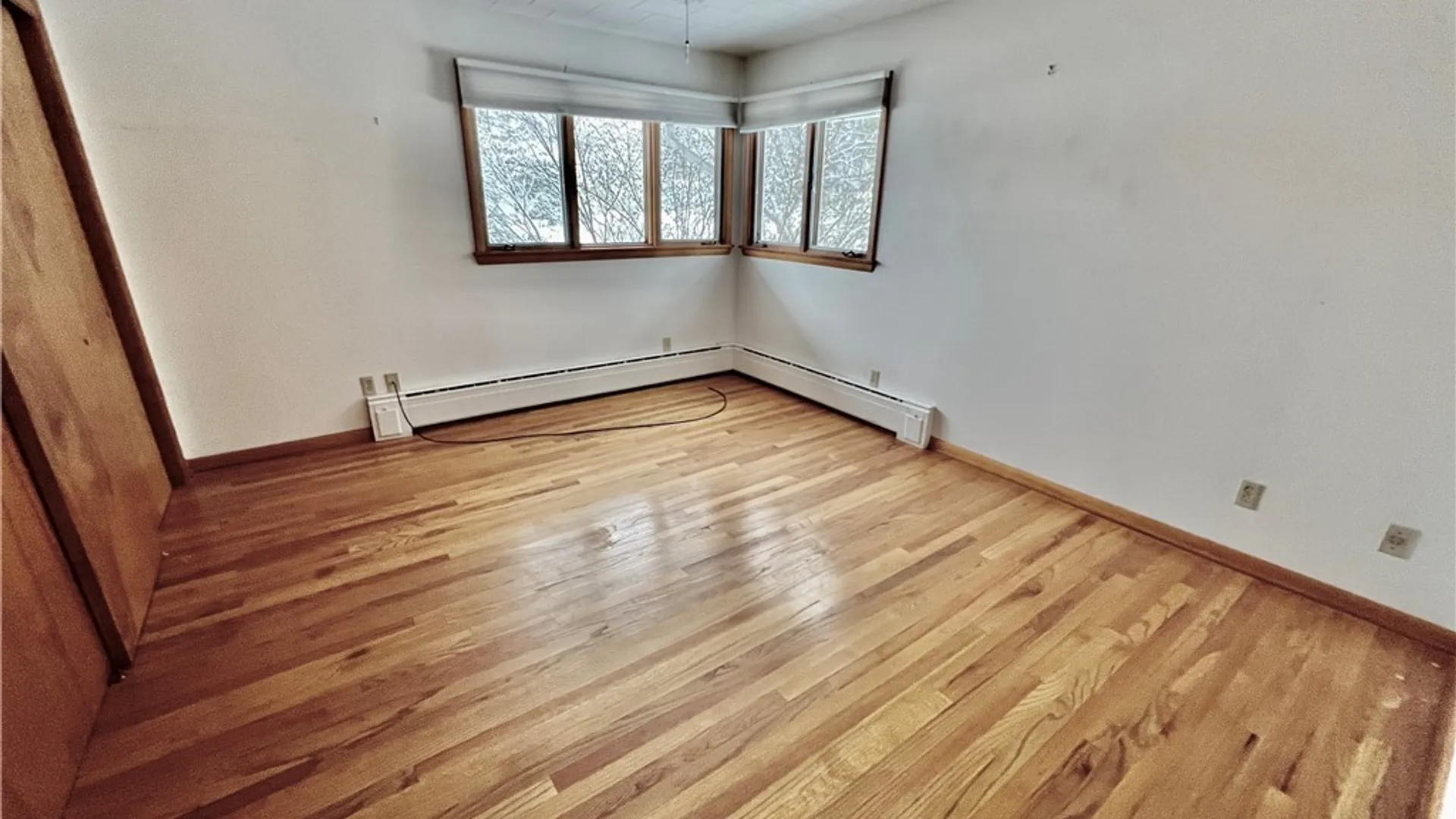 Property at 58 Ridgeway Sites Avenue, Minetto, NY 13126 9