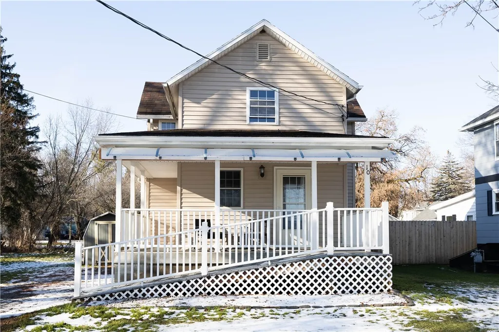 Property at 10 Market Street, Leicester, NY 14481