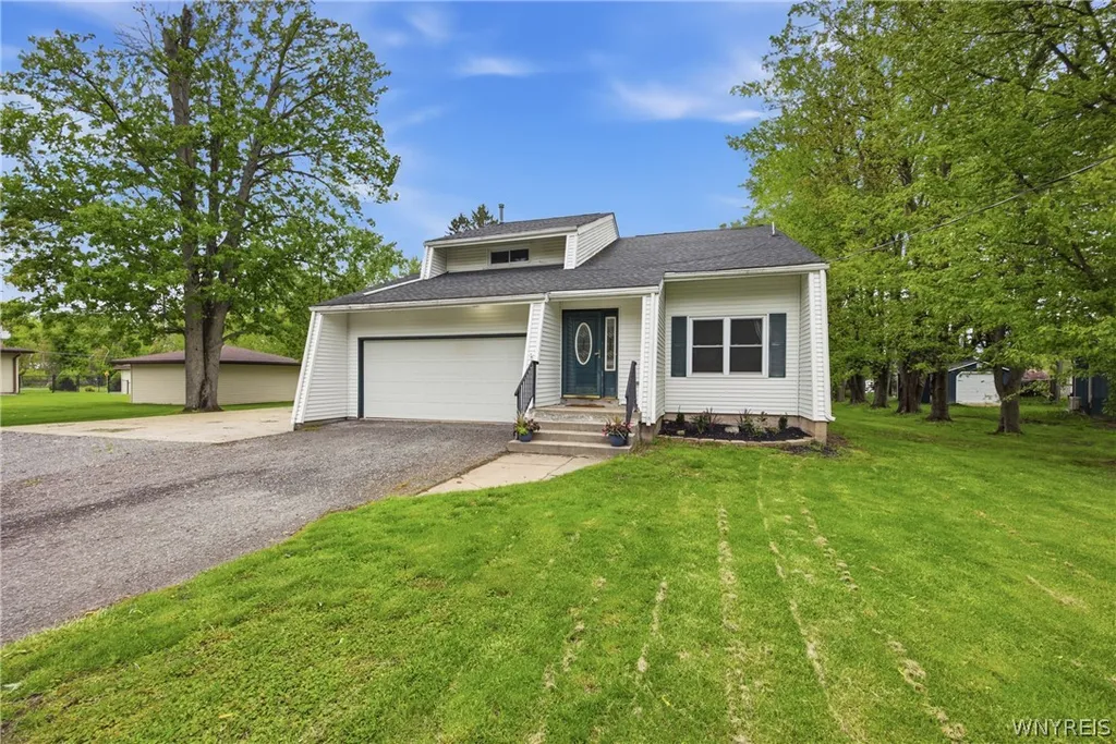 Property at 2972 Rosemarie Circle, Newfane, NY 14108