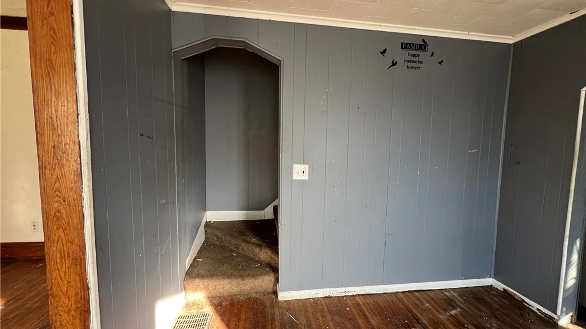 Property at 868 Plymouth Ave S, Rochester, NY 14608 8