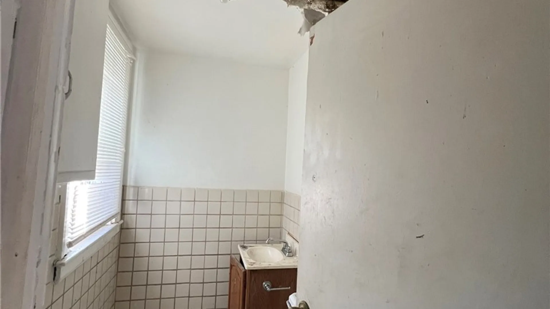 Property at 868 Plymouth Ave S, Rochester, NY 14608 9