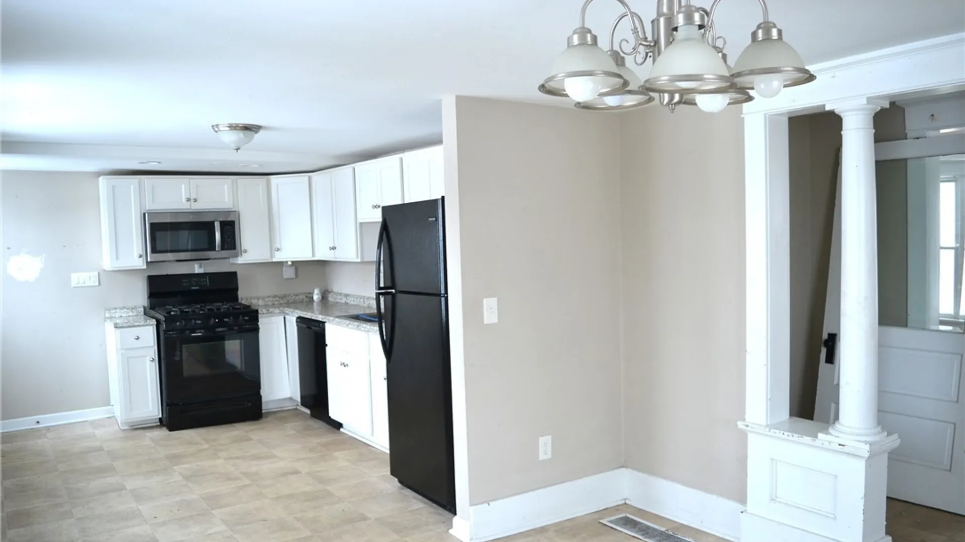 Property at 4670 Broadway, Cheektowaga, NY 14043 6