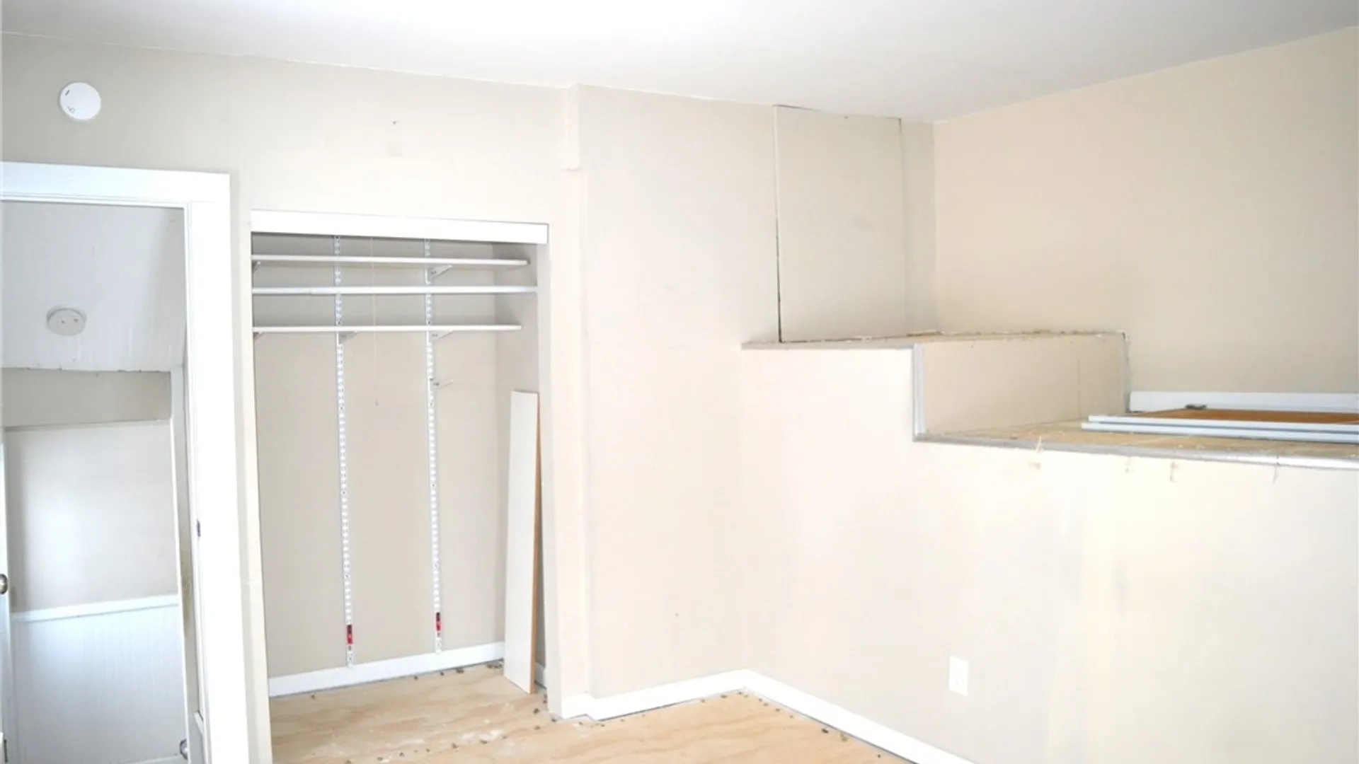 Property at 4670 Broadway, Cheektowaga, NY 14043 10