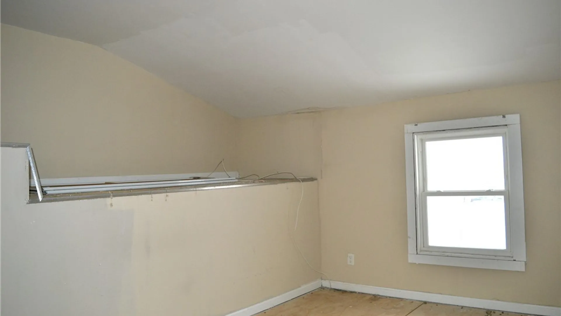 Property at 4670 Broadway, Cheektowaga, NY 14043 11