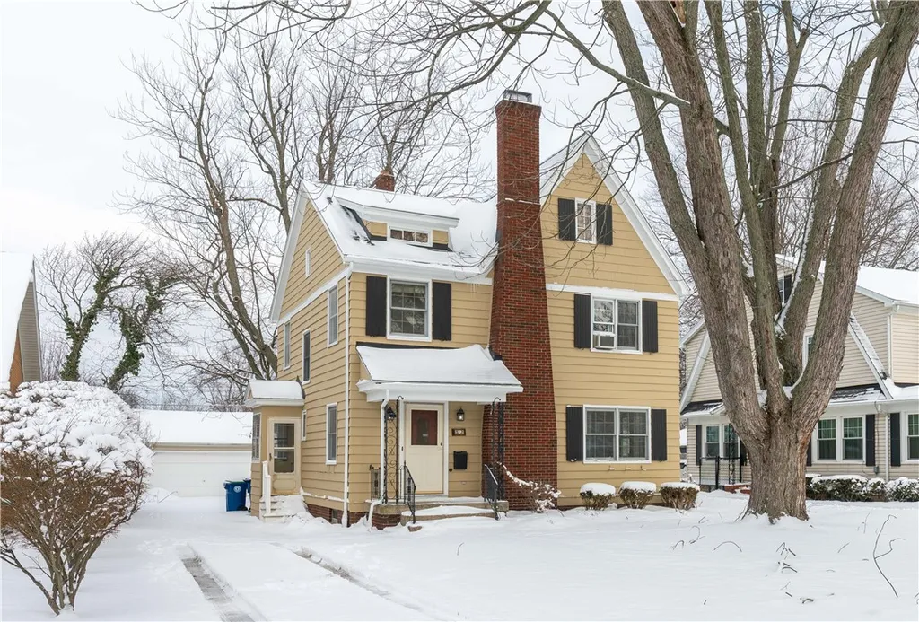Property at 52 Bondcroft Drive, Amherst, NY 14226