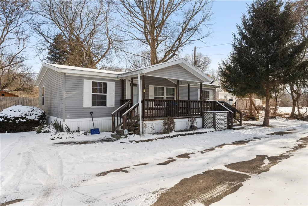 Property at 19 Apple St, Hornellsville, NY 14807