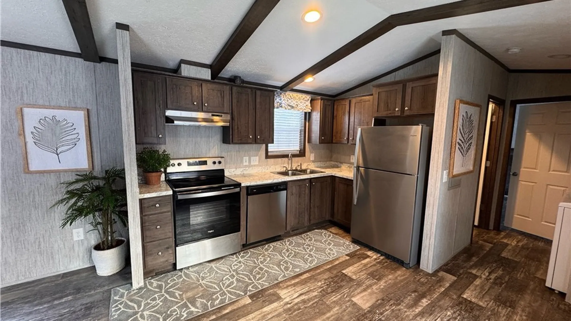 Property at 5 Crystal Lane, Batavia, NY 14020 11