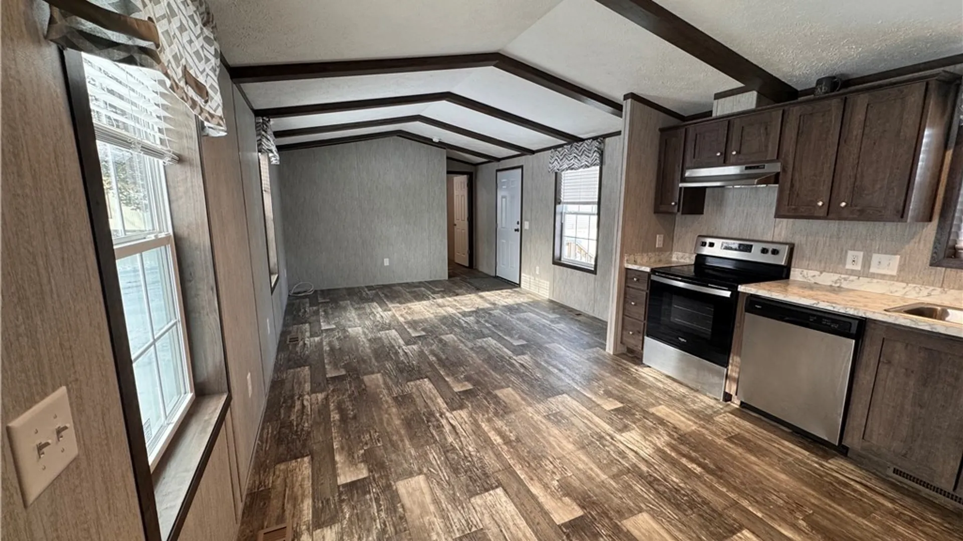 Property at 5 Crystal Lane, Batavia, NY 14020 18