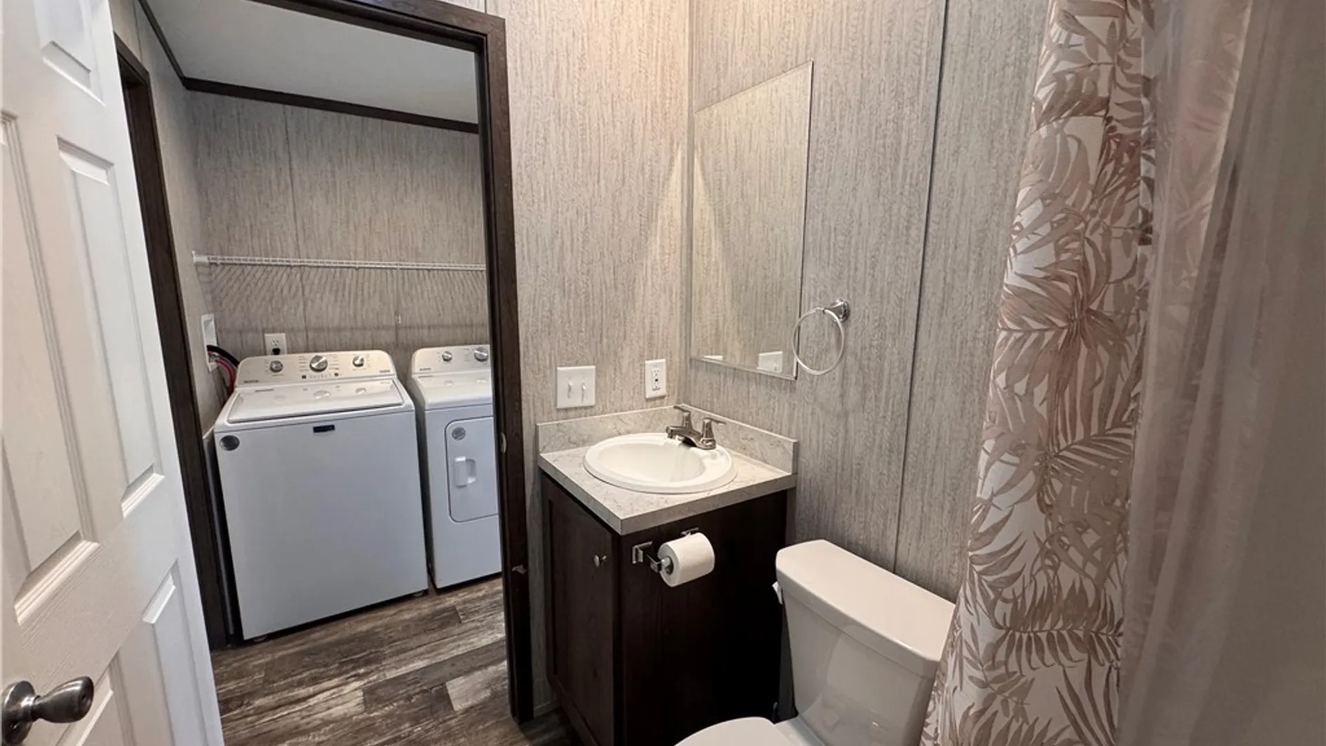 Property at 5 Crystal Lane, Batavia, NY 14020 17
