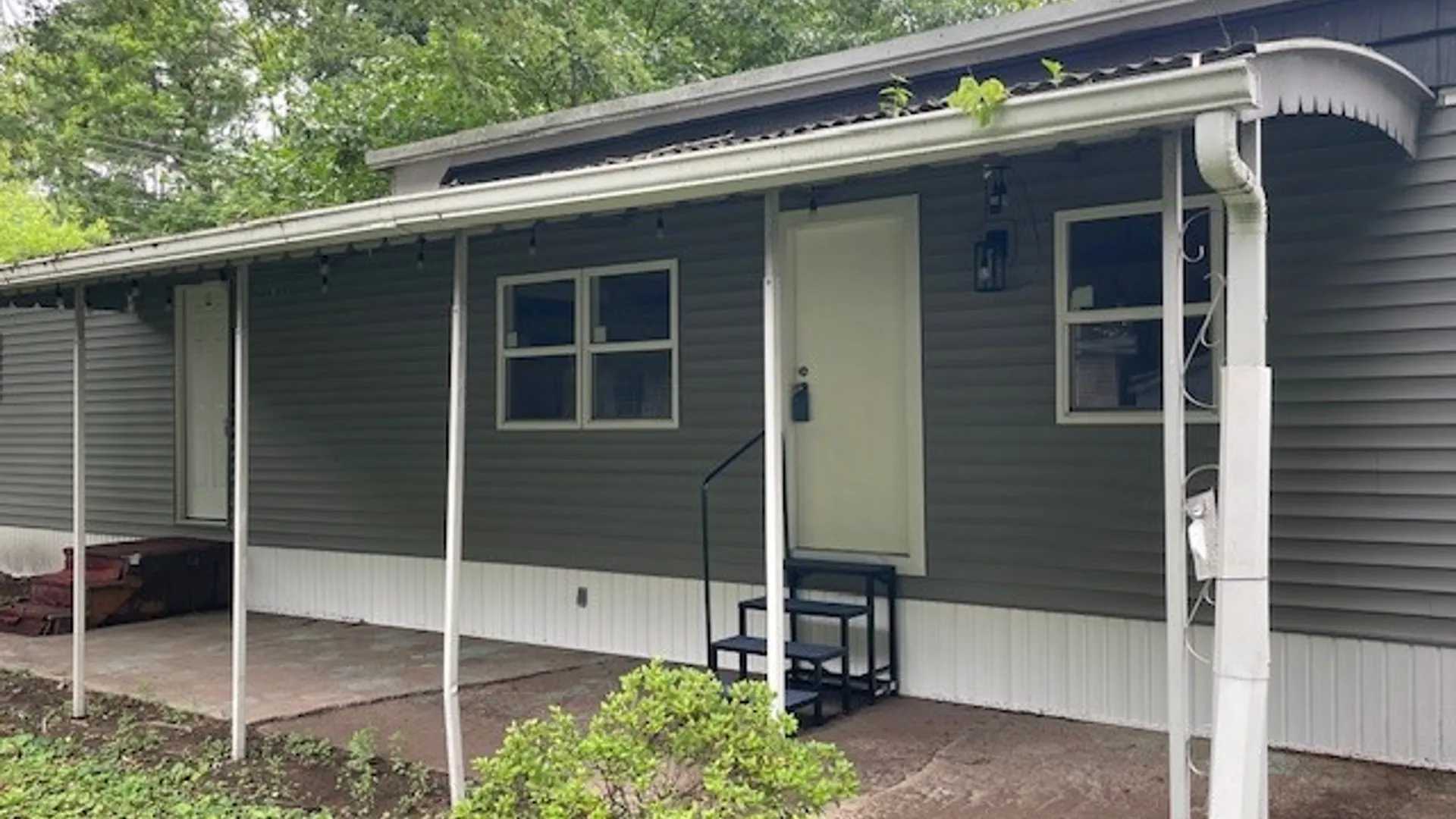 Property at 23 Patio Drive, Penfield, NY 14625 3