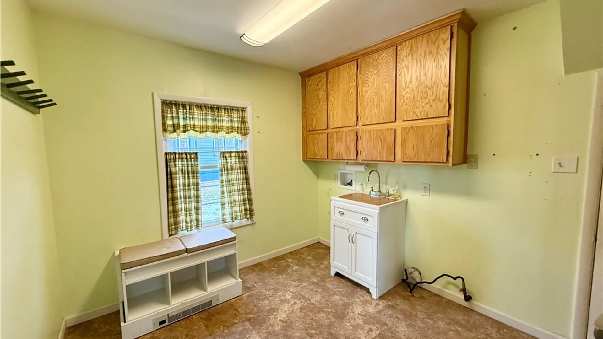 Property at 1001 Cold Springs Road, Salina, NY 13088 17