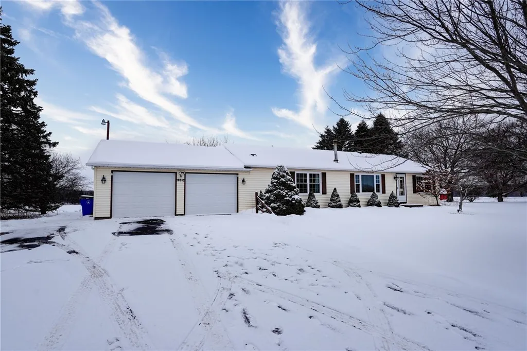Property at 17012 Taylor Road, Clarendon, NY 14470