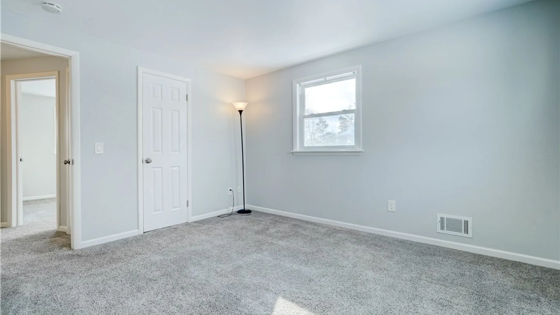 Property at 3482-3484 Lake Ave, Rochester, NY 14612 20