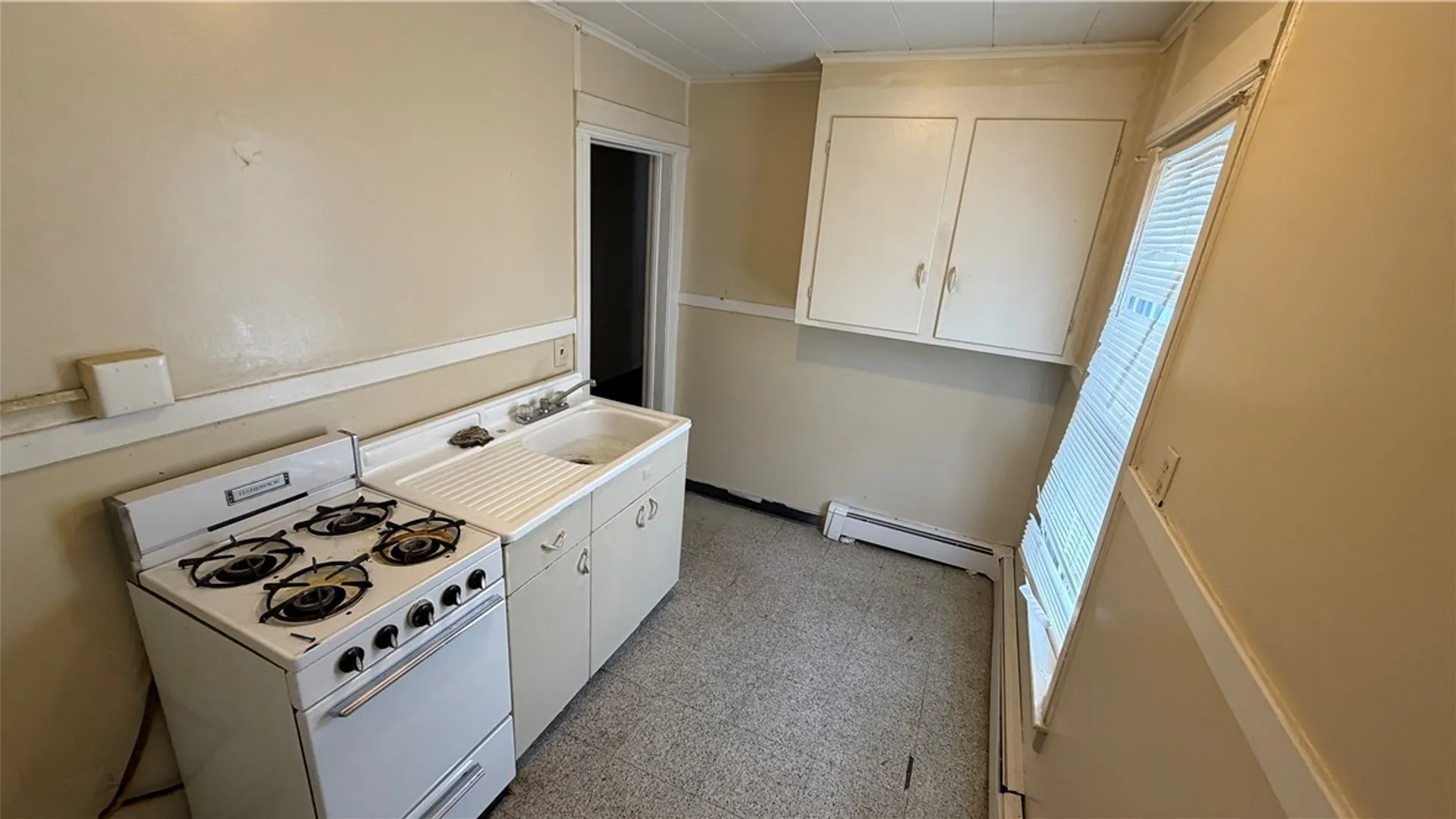 Property at 564 Chili Avenue, Rochester, NY 14611 13