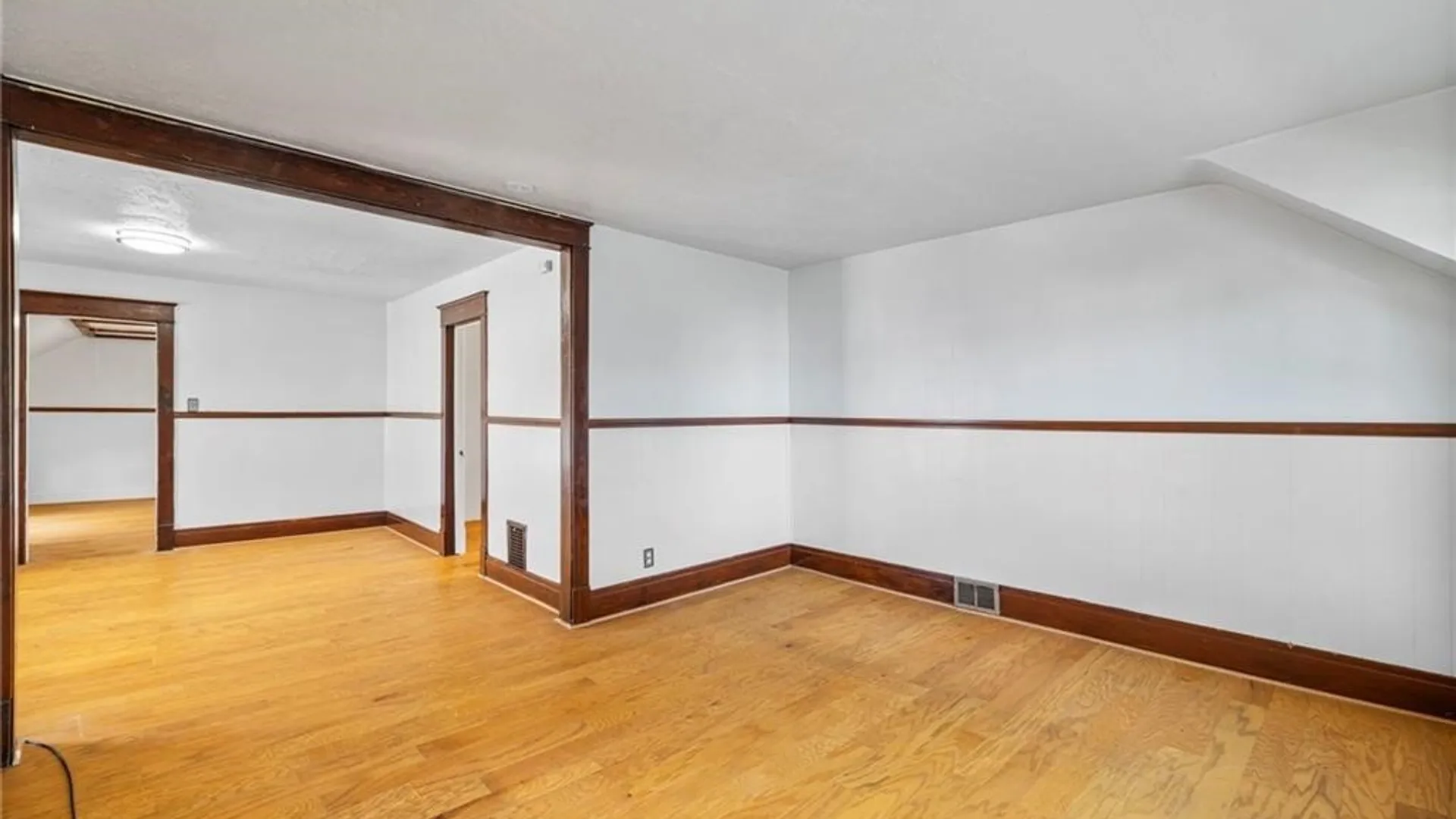 Property at 377 Pine Ridge Road, Cheektowaga, NY 14225 32