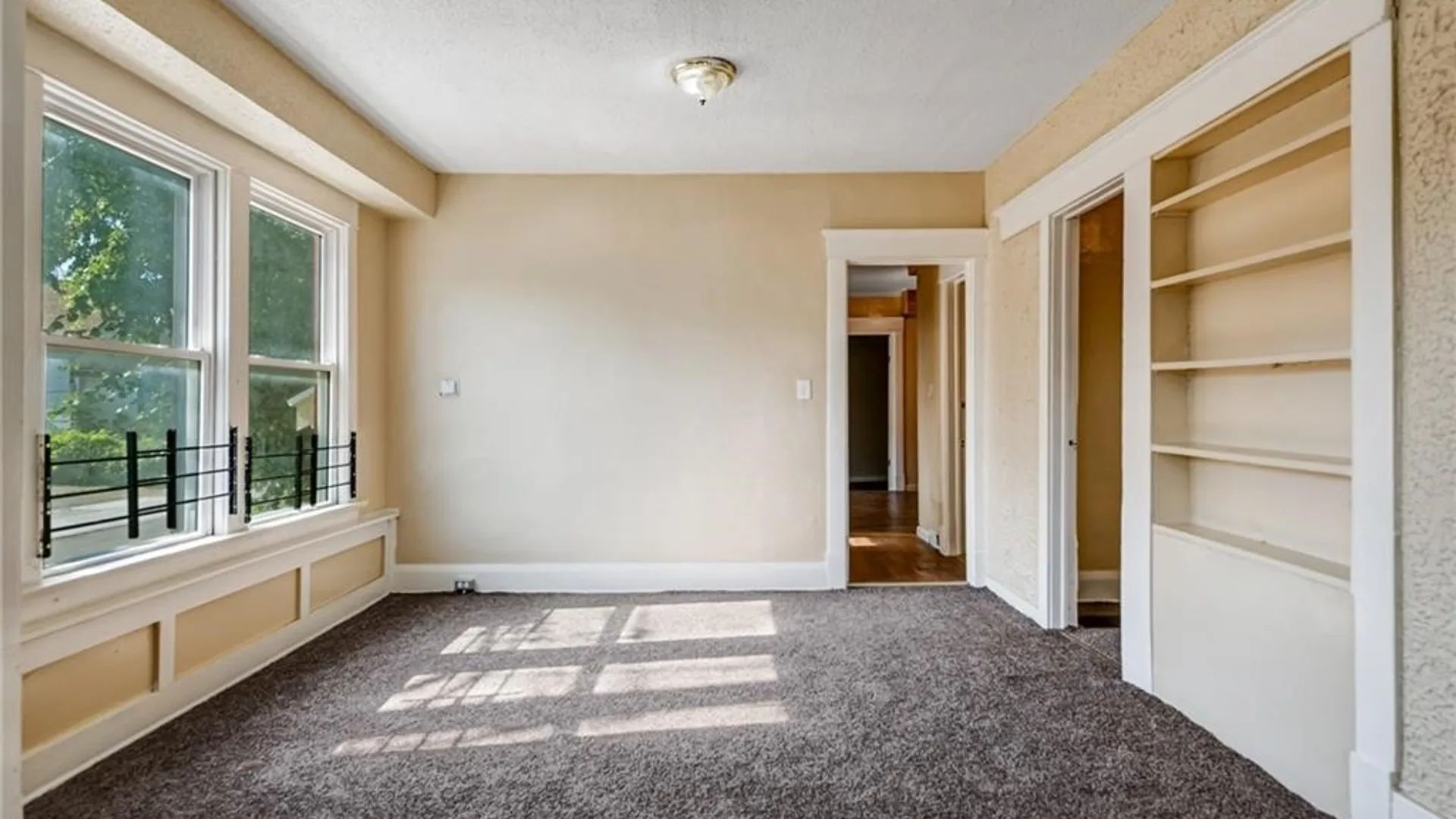 Property at 1046 E Ferry Street, Buffalo, NY 14211 12
